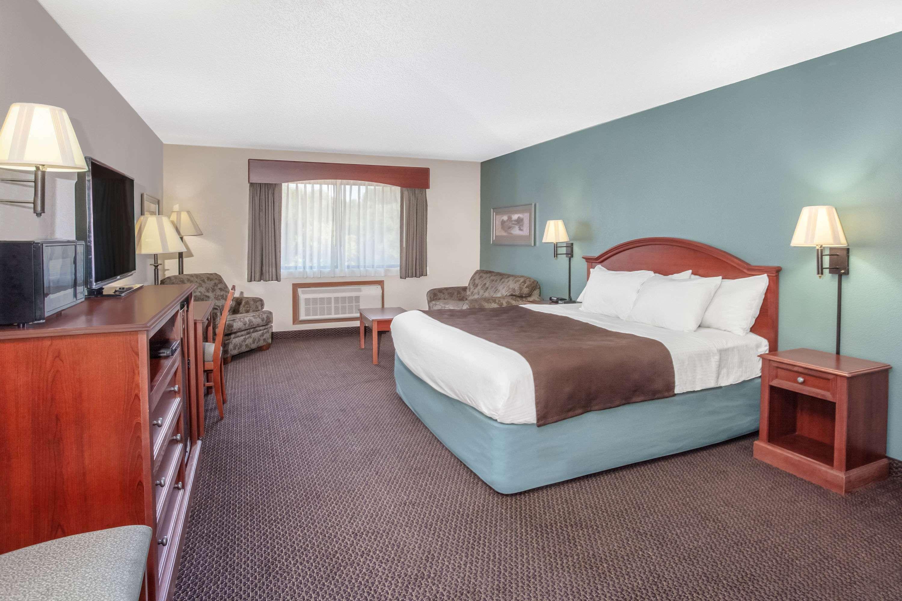 Americinn By Wyndham St. Peter Ngoại thất bức ảnh